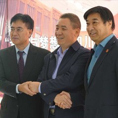 永盈会再出手公益，为四川25所小学捐赠永盈会高科技钢琴